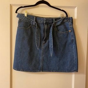 Madewell Rigid Denim Straight Mini Skirt in Haydel Wash: Tie-Waist Edition